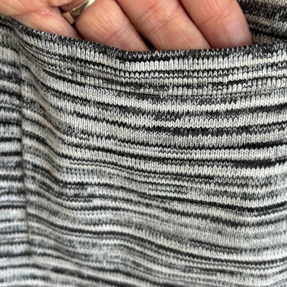 Eight Eight Eight tunic length pullover size M - Picture 8 of 10